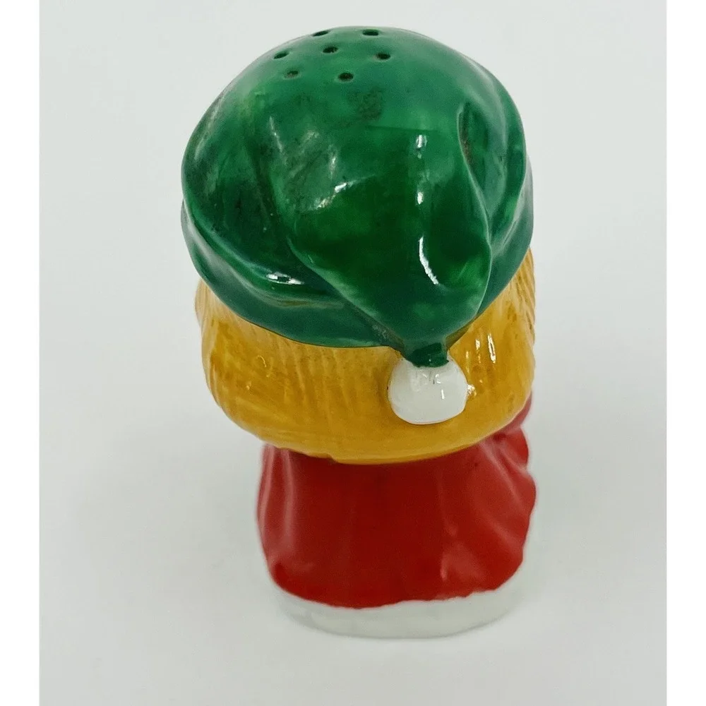 Vintage Avon 1983 Ceramic Boy Girl Elf Christmas Salt and Pepper Shakers